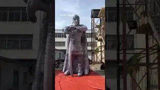 Giant customized advertising inflatable characters