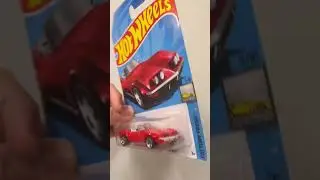 Hot Wheels ML - &lsquo;72 Stingray Convertible #hotwheels #stingray #stingrayconvertible #diecast
