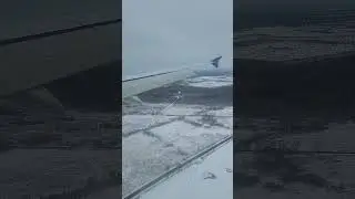 Ottawa  Airport landing and 1st snow in 2025