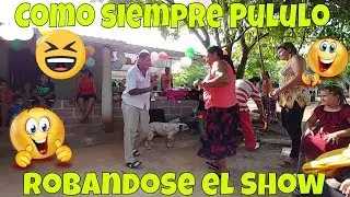 DIVERTIDISIMO! Pululo se robo el show y wendy casi se miaba de la risa😄 Cumpleaños de Quaky. Parte8
