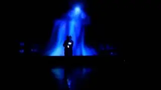 SPACE FIREFLY / FIREFLY JONGLE  SPECTACLE DE JONGLAGE  BALLES LUMINEUSES