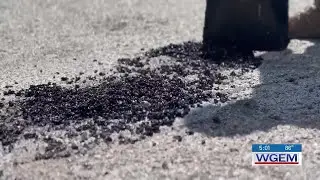 City crews busy filling potholes ahead of deadline for Mayor Moore&rsquo;s first 100 day promise