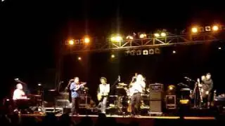 Los Jaivas - En La Cumbre De Un Cerro (en vivo)