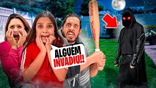 INVADIRAM NOSSA CASA *Era o vizinho maluco?