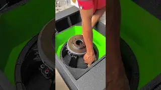 Box Parathel di pasang Speaker Ashley 15v400