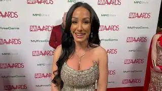 Jennifer White interview - AVN Red Carpet, Las Vegas