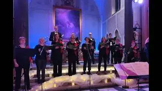 Nox Cantores Kuusankosken kirkossa: Hiljaa helkkyellen joulun kellot soivat