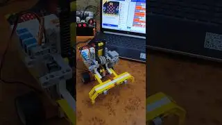 Forklift Robot Nezha Inventor's Kit V2 for micro:bit Elecfreaks #nezha #elecfreaks #house_of_robots