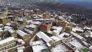 Un village kabyle (Ath hamdoune)sous la neige 2017/vue de ciel (full HD)
