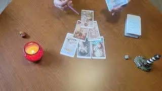 Стоит ли ждать загаданного человека? Общий Таро расклад на 3 варианта.