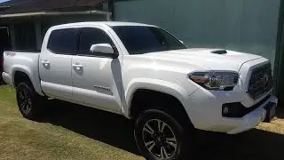 2016 Toyota Tacoma TRD Sport 3