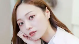 乃木坂46梅澤美波、背中空いた真っ赤なドレスに「大人っぽさ」セカンド写真集２月３日発売