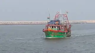 chennai boat lu juvvaladinne fishing horbour lo repair purpose jetty ki ravatam jarigindi