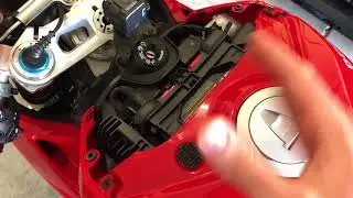Ducati V4, Install GBRacing Engine Covers