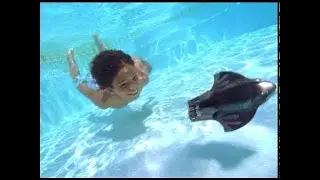 Rainbow Reef Razor Ray by Swim Ways Ad (2008)