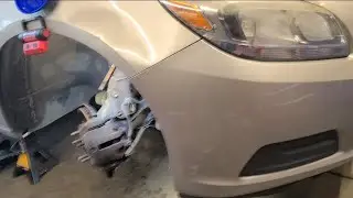 Замена передних тормозных колодок Chevy Malibu 2004 - 2013 годов выпуска