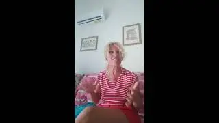 Spetteguless . Copione scritto da Simona Rango . Recitano Simona Rango e l'attore Gio' Arduino.