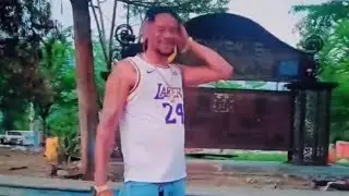 Lanm&ograve; san 100 ak Jeff kanaran afiche yo nan mibal&egrave;