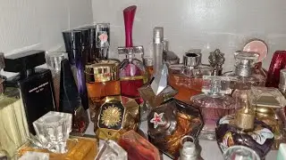 Um TIQUINHO da minha coleção de perfumes. #perfumes #minhacoleçaodeperfumes #perfumesimportados