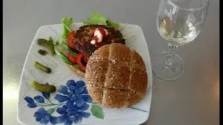 Hamburguesa de pescado  -  Hamburger de poisson