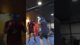 friendly sparing.. #boxing #boxingtraining #mma #muaythai #boxingtechniques #boxingdrills #onepiece