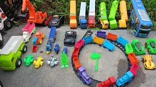 MELETUS BALON DAPAT HADIAH MAINAN BUS BASURI, KERETA API, EXCAVATOR, MOTOR,TRUK, PESAWAT TERBANG DLL