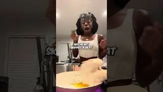 Cooking Chaos Bird Lands in Frying Pan! #shortsvideo #shortsviral #foryou