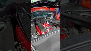 Обновите моторный отсек вашего Z06 с помощью нашей крышки двигателя CCS из углеродного волокна!