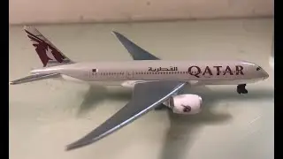 RealToys Qatar Airways 787-8 Model Aircraft