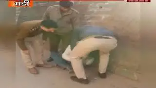 Mandi Police Arresting a man only for bike challan