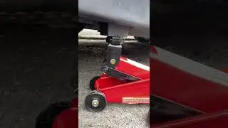Install your Mini Cooper Jacking point by Jacking it in to place