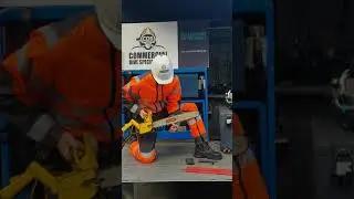 Hydraulic chainsaw underwater refresher