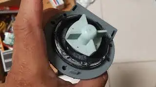 samsung washing no spin and pump not working replace pump motor. very easy guy's please SUBSCRIBE