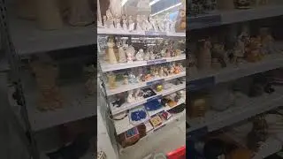 Visiting thrift store Value Village. Plates, pictures. (part1)