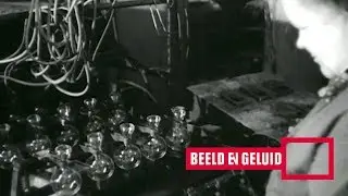 Zo werden kerstballen gemaakt! (1977)