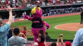 Slider&rsquo;s Sweet Dance Moves