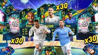 What do you get from 30 Guaranteed Player Moment Packs?