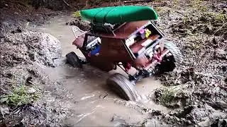 Rusty Axial Wraith - Oudoor Mud Boggin'
