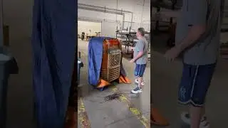 After 86 Years, This 1939 Rock-Ola Jukebox Comes Home #rockola