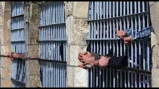 ماذا يجري في السجون العراقية - الميزان - الحلقة ١