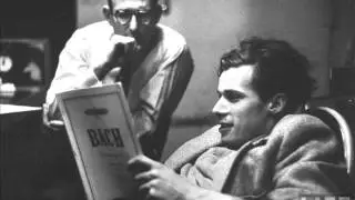 Glenn Gould - Bach Little Prelude BWV 936 in D major