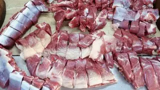 best mutton fat cleaning skills Itni Safai se Gosht Ko Banaya ja raha hai