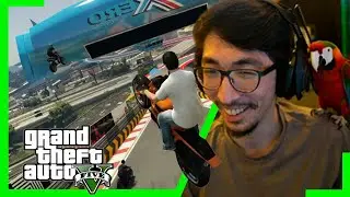 PAPAGAIO em MIM!🦜 - GTA V Corridas Malucas #551