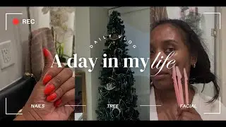 [VLOG] Dermaplanning my face , new nail set, and making new years Xmas tree 