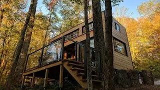The Auburn a Tiny House by Cabinscape with lakeside view