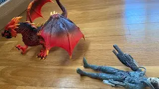 The phoenix is hunting us!!! (The Battle Cats)