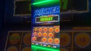 🔥 $5 Bet Hits the MAJOR! | Aussie Boomer Lightning Link #shorts #slots #lightninglink