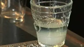 How to Serve Absinthe - Raising the Bar with Jamie Boudreau - Small Screen