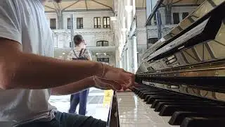 Why does Wet Hands always sound better on a detuned piano ?