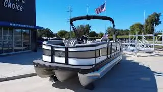 2026 Barletta Lusso 23 UC Tritoon Boater's Choice Marine